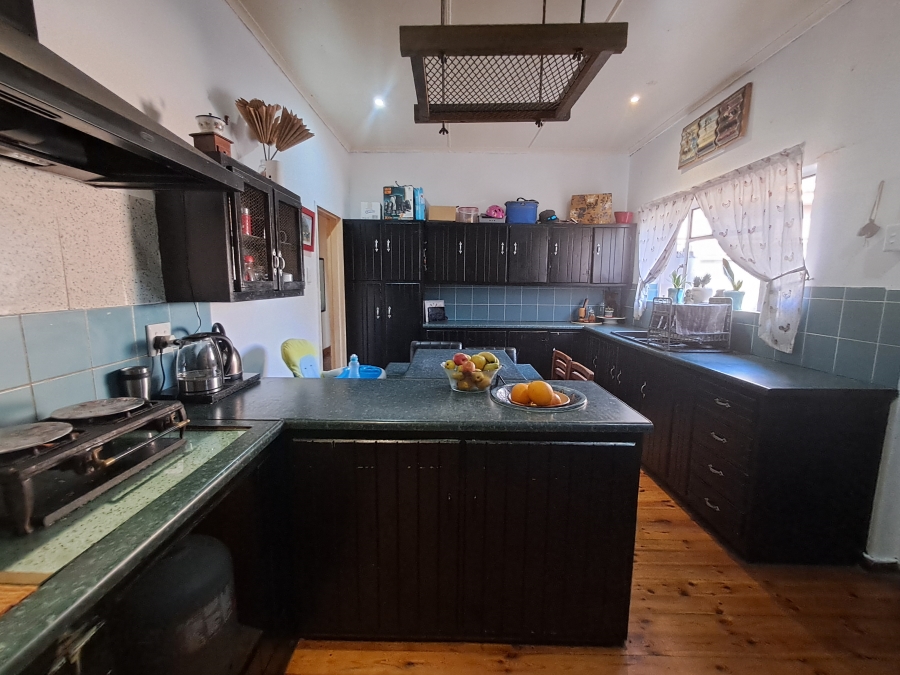 4 Bedroom Property for Sale in Van Riebeeck Hoogte Eastern Cape